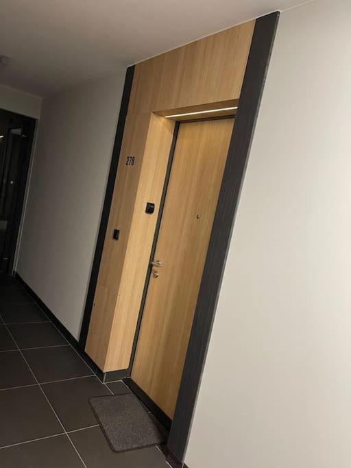 Forum Wola Fine Apartment Warschau Exterior foto