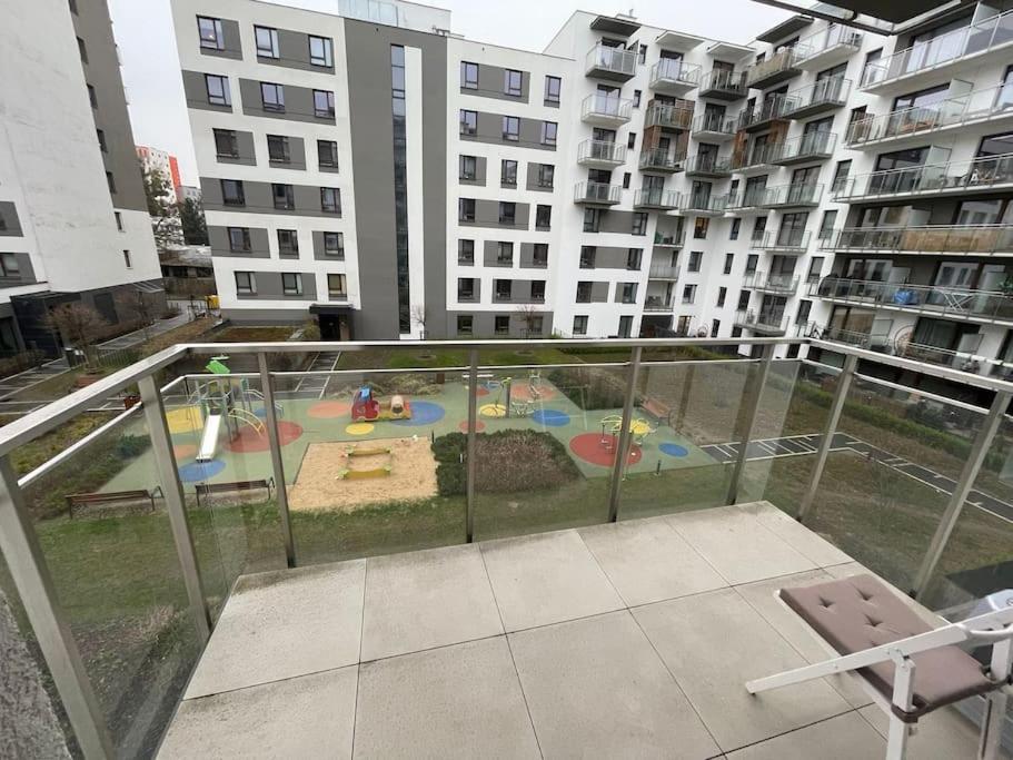 Forum Wola Fine Apartment Warschau Exterior foto
